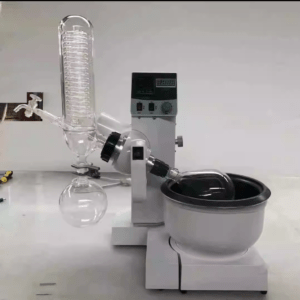 What types of rotary evaporators are there?