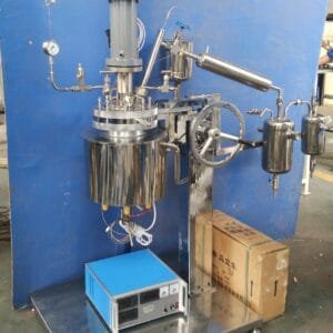 High pressure batch reactor