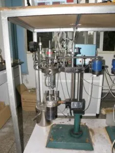 High pressure hydrothermal autoclave reactor