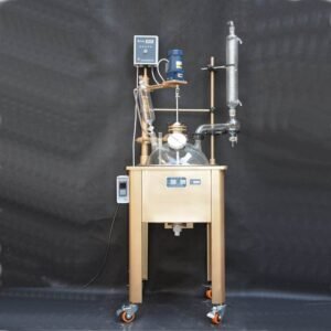 100L jacketed glass reactor with stirring and temperature control for chemical lab use